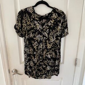 Fat Face shirt, black, white and yellow floral top, size L.